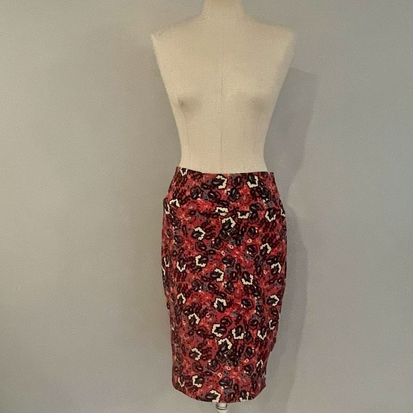 LuLaRoe Cassie Skirt‎ - Picture 1 of 3